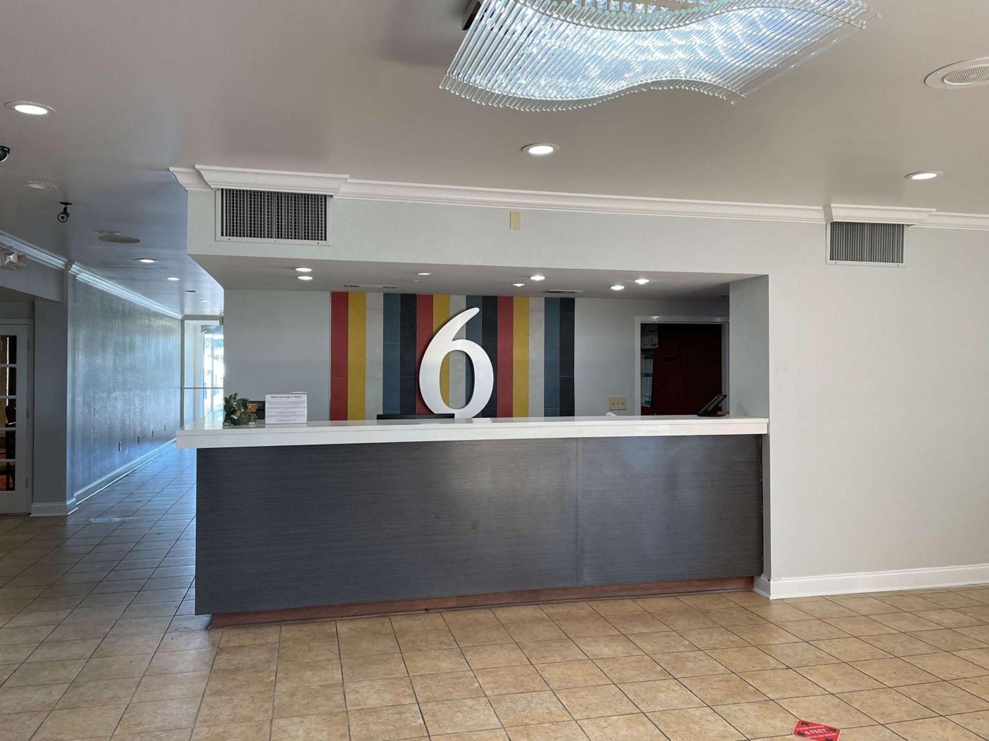 Motel 6 Opelika Al Zewnętrze zdjęcie